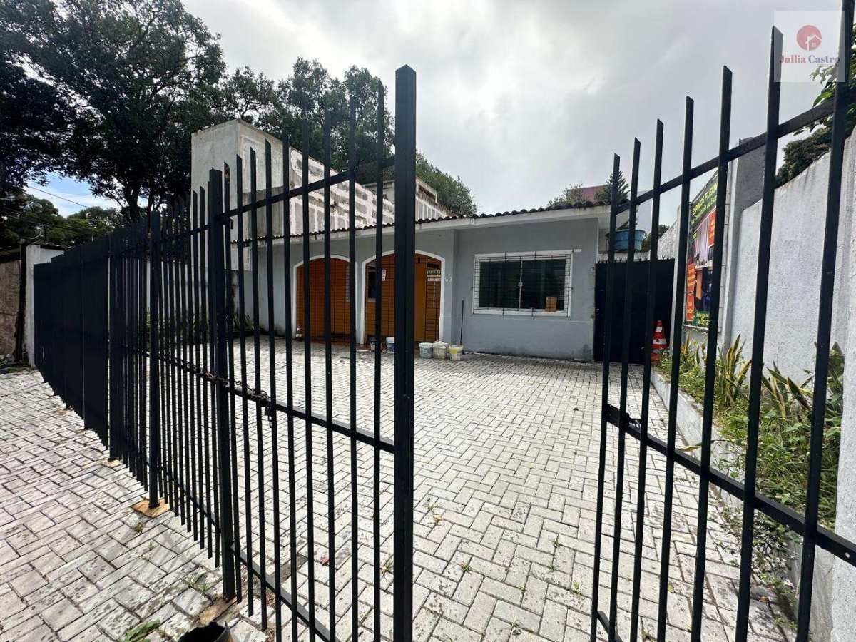 ALUGO EXCELENTE CASA COMERCIAL COM 14 AMBIENTES NO BAIRRO DE SANTO AMARO - RECIFE - Jullia Castro - Corretora de Imóveis