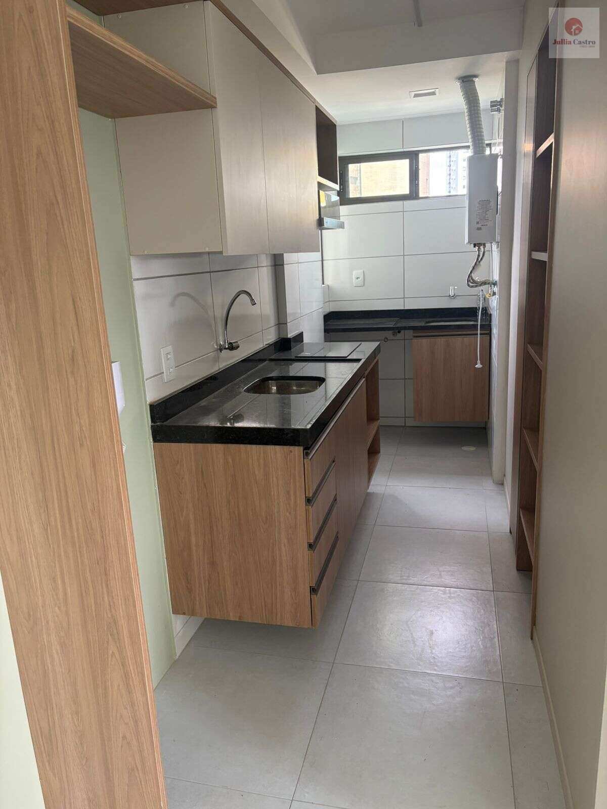 ALUGO EXCELENTE FLAT  COM 1 QUARTO NO BAIRRO DO PARNAMIRIM / RECIFE - Jullia Castro - Corretora de Imóveis