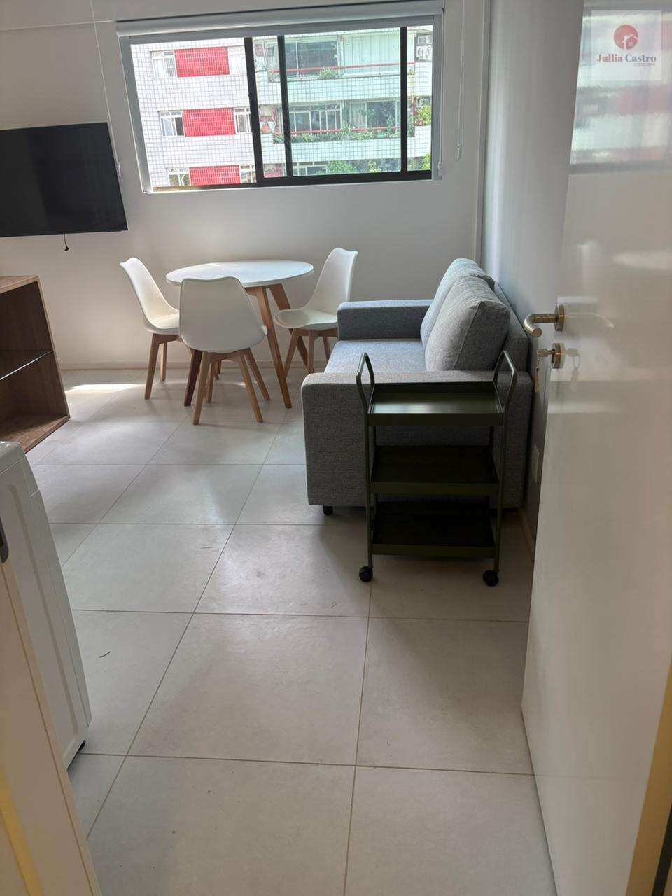ALUGO EXCELENTE FLAT  MOBILIADO COM 1 QUARTO NO BAIRRO DO PARNAMIRIM / RECIFE - Jullia Castro - Corretora de Imóveis