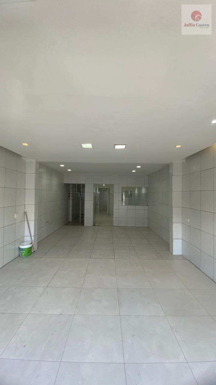 ALUGO ÓTIMA CASA COMERCIAL COM 205m² NA AV 17 DE AGOSTO EM CASA FORTE - RECIFE - Jullia Castro - Corretora de Imóveis