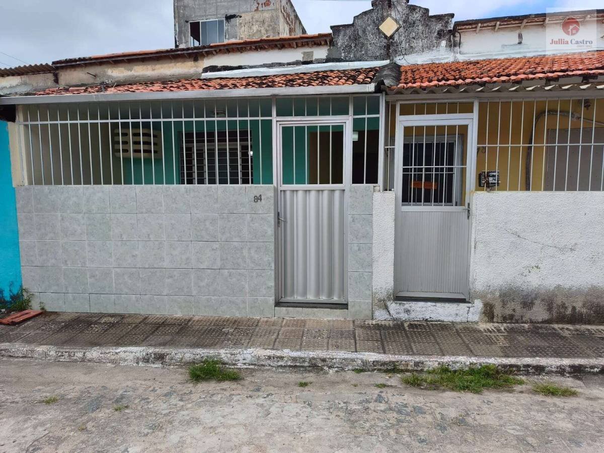 ALUGO ÓTIMA CASA COM 1 QUARTO NO BAIRRO DO VARADOURO / OLINDA - Jullia Castro - Corretora de Imóveis
