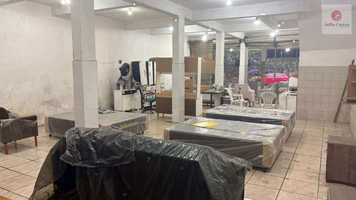 ALUGO ÓTIMA LOJA COM BOA VISIBILIDADE NO BAIRRO DA BOMBA DO HEMETÉRIO / RECIFE - Jullia Castro - Corretora de Imóveis