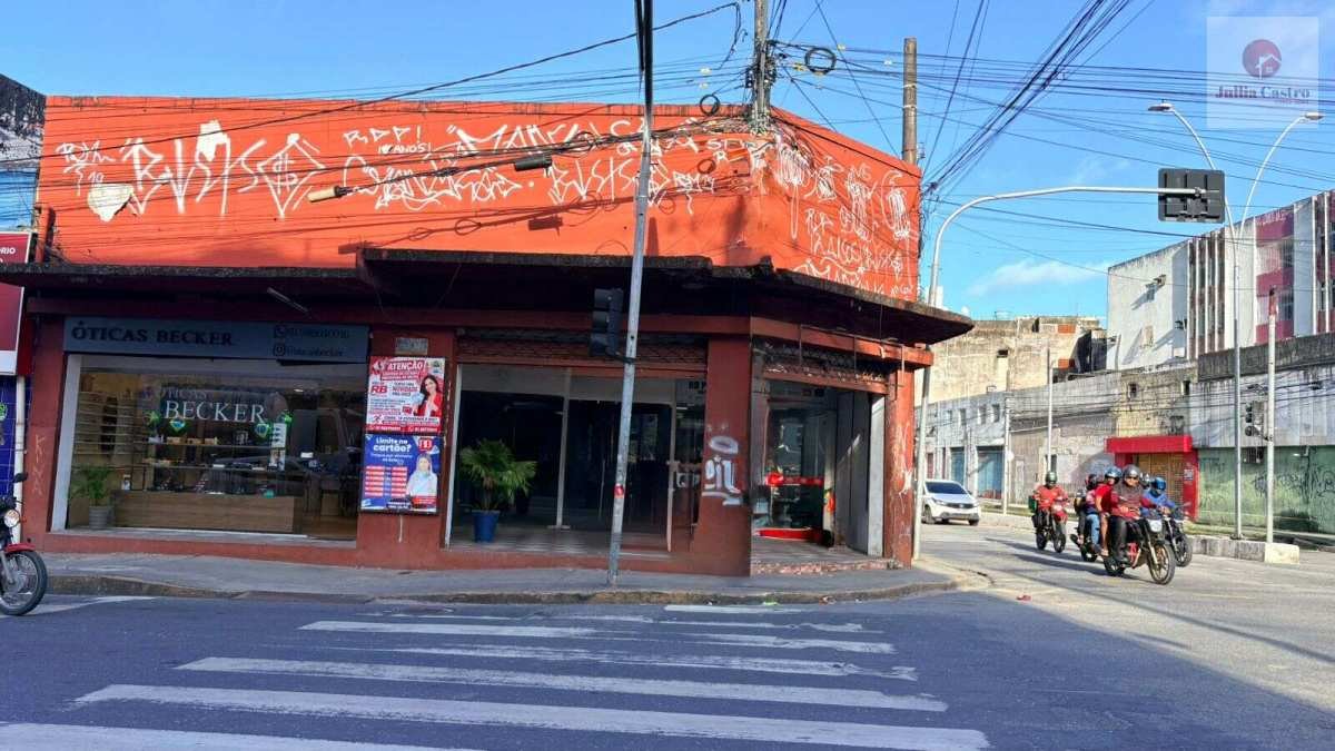 ALUGO ÓTIMA LOJA COMERCIAL NO BAIRRO DA ENCRUZILHADA / RECIFE - Jullia Castro - Corretora de Imóveis