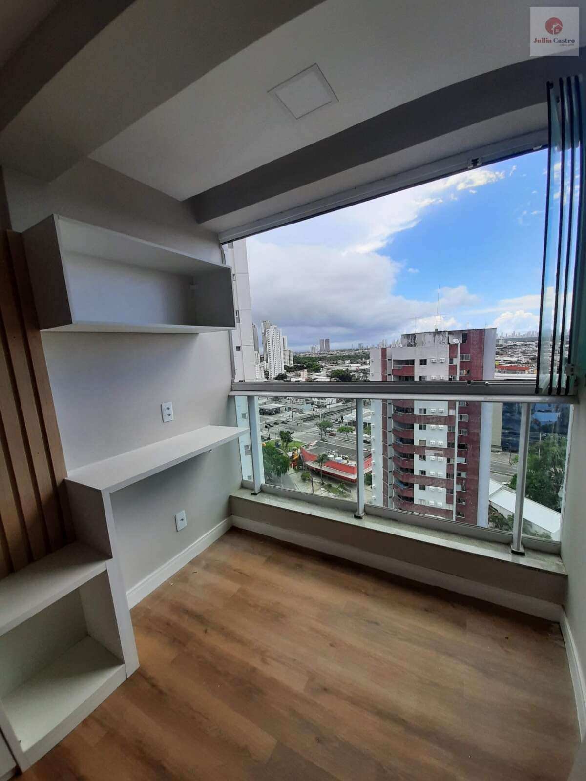 Alugo ótimo apartamento| 02 quartos + escritório| área de lazer completa| no Bairro da Madalena- Recife - Jullia Castro - Corretora de Imóveis