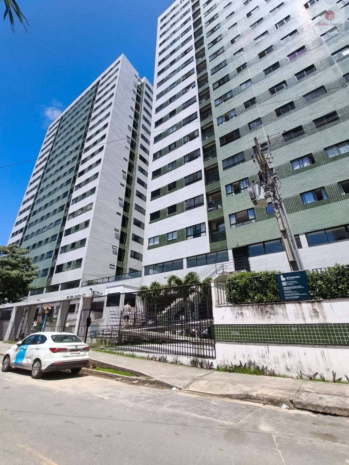 ALUGO ÓTIMO APARTAMENTO COM 02 QUARTOS EM CAMPO GRANDE - RECIFE - Jullia Castro - Corretora de Imóveis