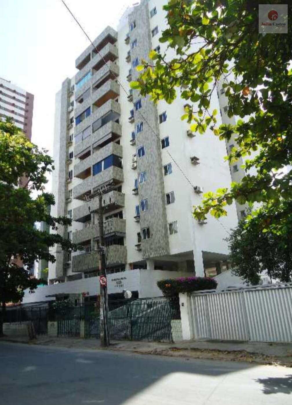 ALUGO ÓTIMO APARTAMENTO COM 03 QUARTOS EM BOA VIAGEM - RECIFE - Jullia Castro - Corretora de Imóveis