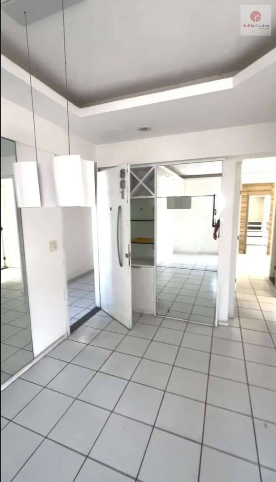 ALUGO ÓTIMO APARTAMENTO COM 2 QUARTOS NO BAIRRO DO ESPINHEIRO / RECIFE - Jullia Castro - Corretora de Imóveis