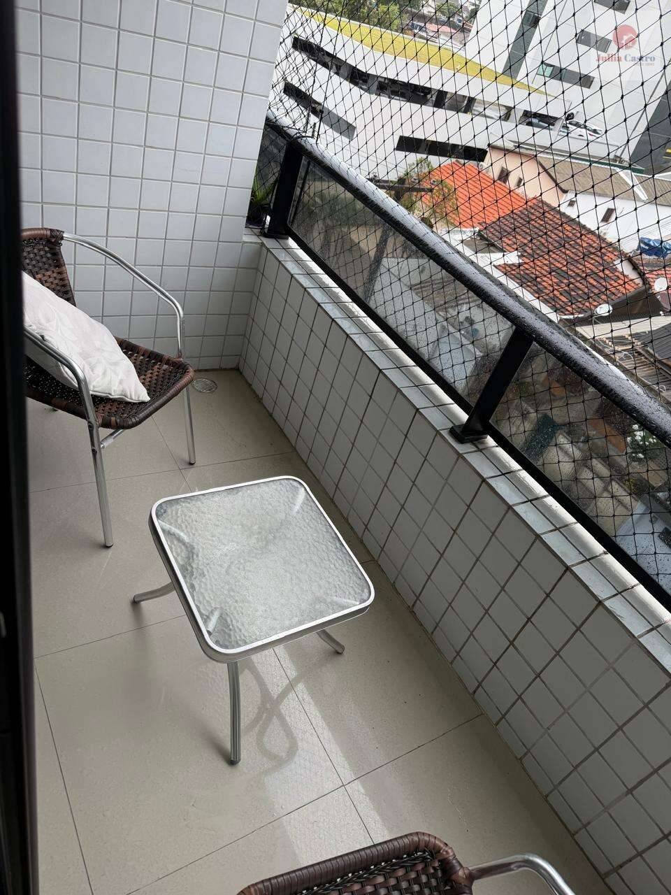 ALUGO ÓTIMO APARTAMENTO MOBILIADO COM 2 QUARTOS NO BAIRRO DA ENCRUZILHADA / RECIFE - Jullia Castro - Corretora de Imóveis