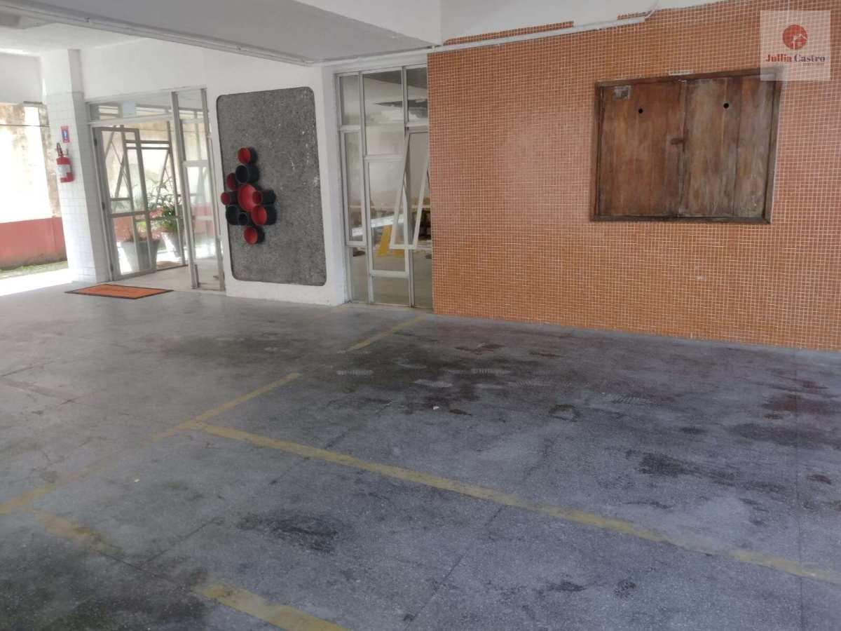 ALUGO ÓTIMO FLAT COM 1 QUARTO NO BAIRRO DA BOA VISTA - RECIFE - Jullia Castro - Corretora de Imóveis