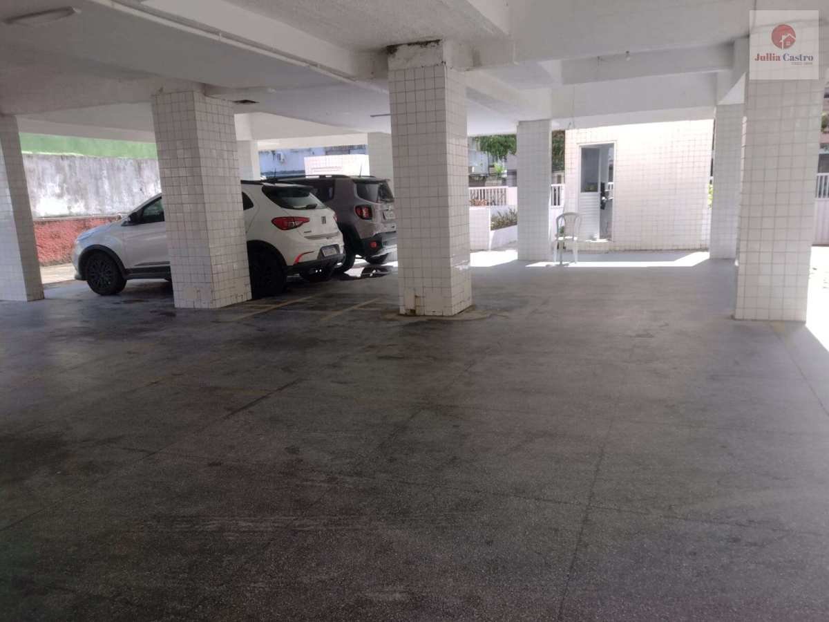 ALUGO ÓTIMO FLAT COM 1 QUARTO NO BAIRRO DA BOA VISTA - RECIFE - Jullia Castro - Corretora de Imóveis