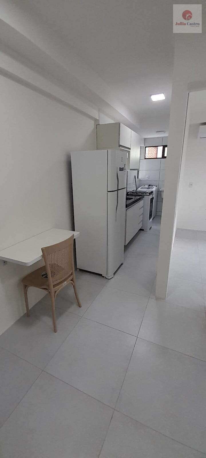 ALUGO ÓTIMO FLAT SEMI-MOBILIADO COM 1 QUARTO NO BAIRRO DE PARNAMIRIM / RECIFE - Jullia Castro - Corretora de Imóveis