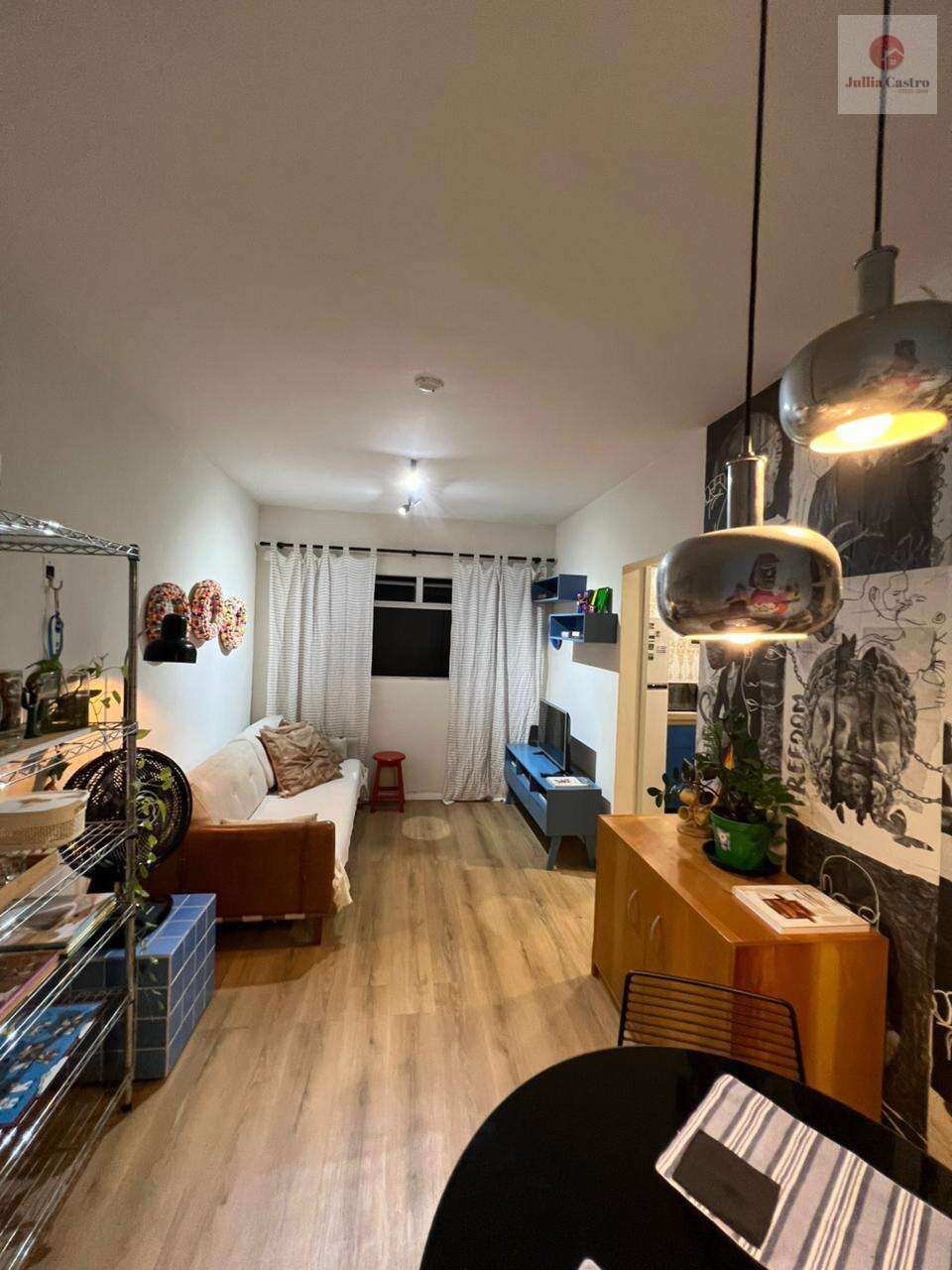 ALUGO ÓTIMO FLAT MOBILIADO COM 1 QUARTO NO BAIRRO DO PINA / RECIFE - Jullia Castro - Corretora de Imóveis