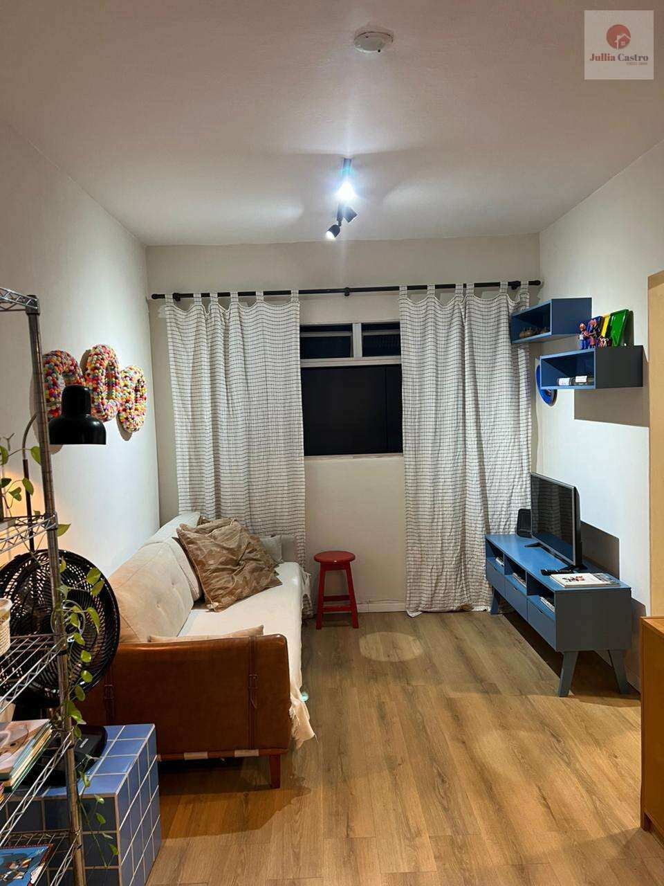 ALUGO ÓTIMO FLAT MOBILIADO COM 1 QUARTO NO BAIRRO DO PINA / RECIFE - Jullia Castro - Corretora de Imóveis