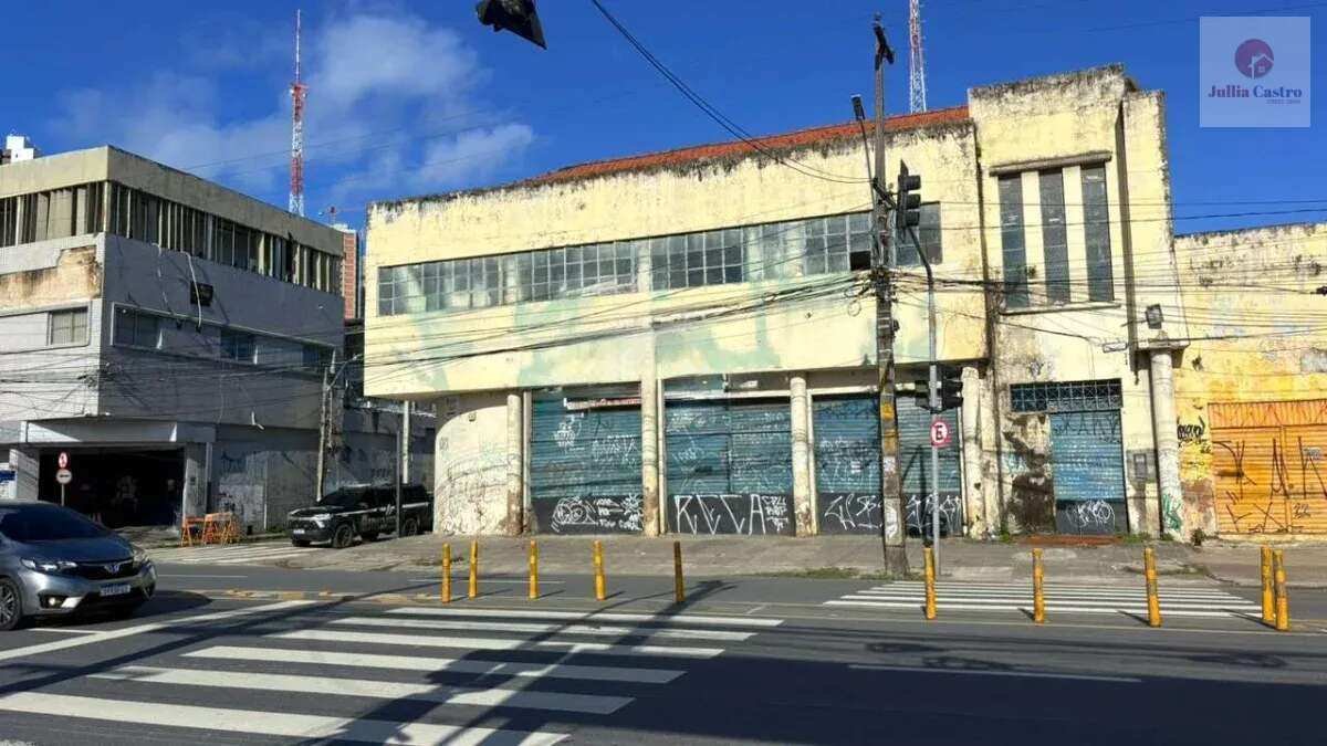 ALUGO ÓTIMO GALPÃO COM 2 PAVIMENTOS NO BAIRRO DE SANTO AMARO / RECIFE - Jullia Castro - Corretora de Imóveis