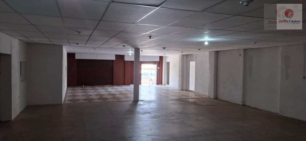 ALUGO ÓTIMO GALPÃO COM 610 m² NO BAIRRO DE RIO DOCE / OLINDA - Jullia Castro - Corretora de Imóveis