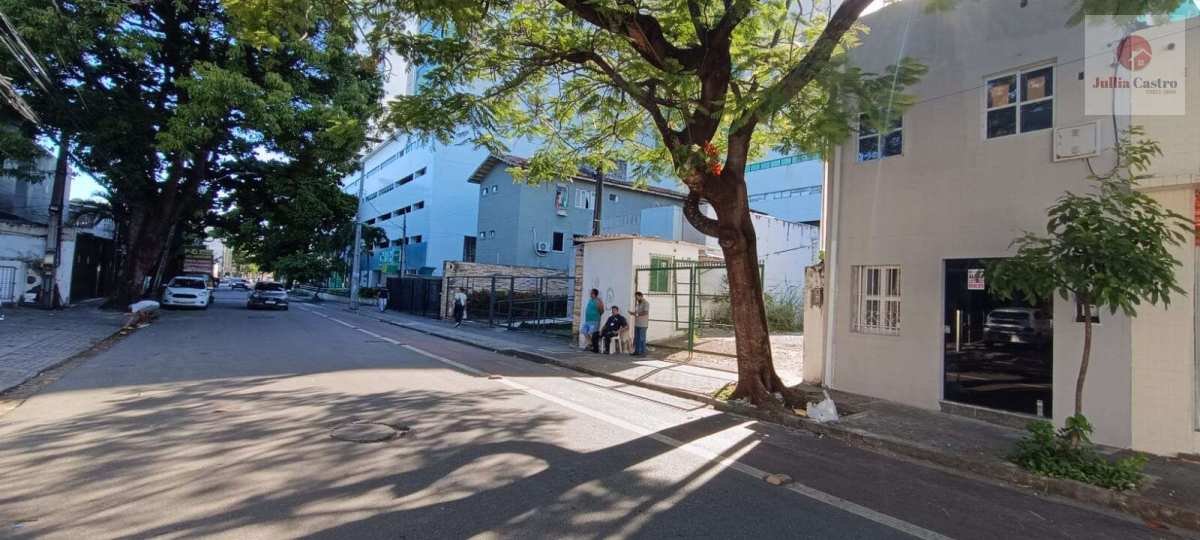 ALUGO ÓTIMO PRÉDIO COMERCIAL NO BAIRRO DA ILHA DO LEITE / RECIFE - Jullia Castro - Corretora de Imóveis