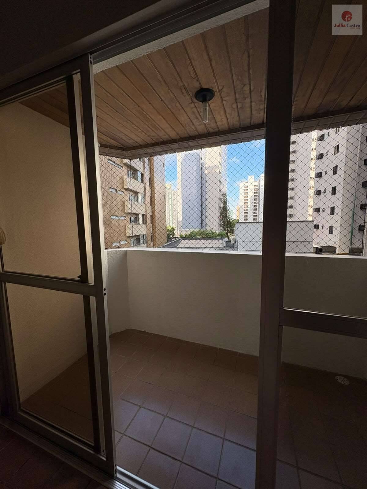 VENDO ÓTIMO APARTAMENTO COM 3 QUARTOS NO BAIRRO DE CASA AMARELA / RECIFE - Jullia Castro - Corretora de Imóveis