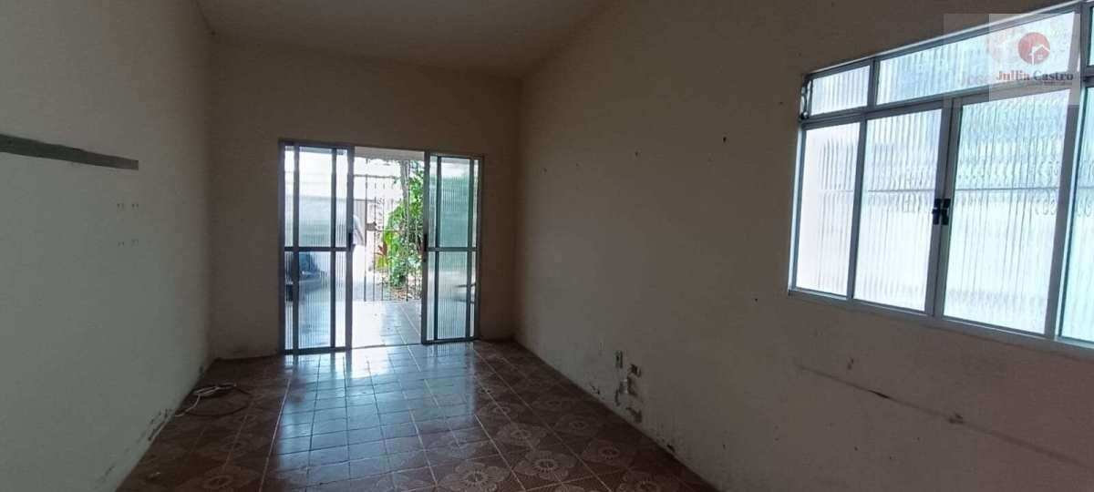 VENDO CASA COM 3 QUARTOS 325m² NO BAIRRO DA TAMARINEIRA / RECIFE - Jullia Castro - Corretora de Imóveis