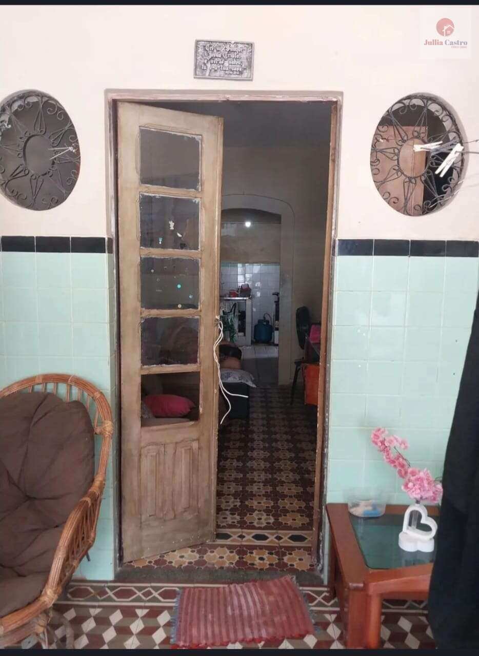 VENDO CASA COM 3 QUARTOS EM ÁGUA FRIA - RECIFE - Jullia Castro - Corretora de Imóveis