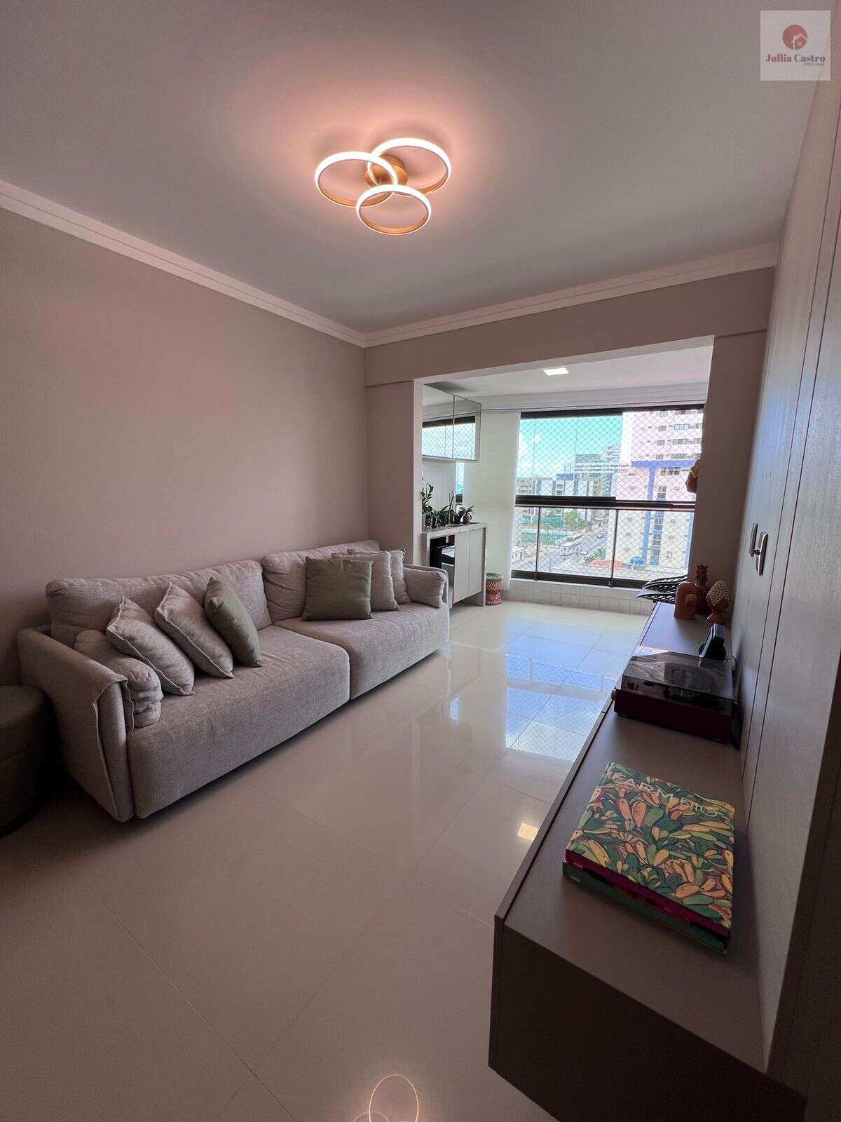 VENDO EXCELENTE APARTAMENTO| 3 QUARTOS| LAZER COMPLETO EM CANDEIAS - JABOATÃO - Jullia Castro - Corretora de Imóveis