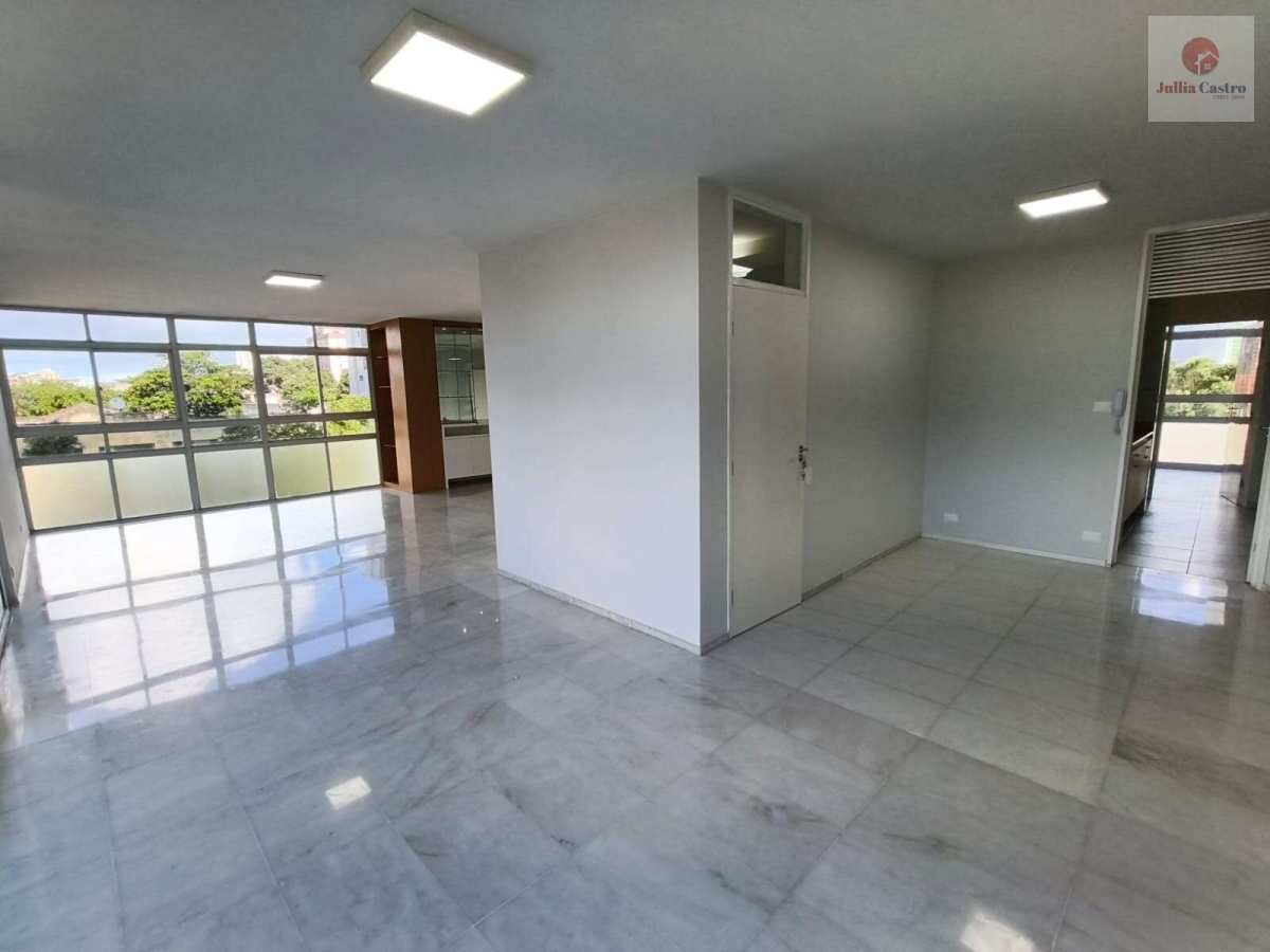 VENDO EXCELENTE APARTAMENTO COM 3 QUARTOS NO BAIRRO DA BOA VISTA / RECIFE - Jullia Castro - Corretora de Imóveis