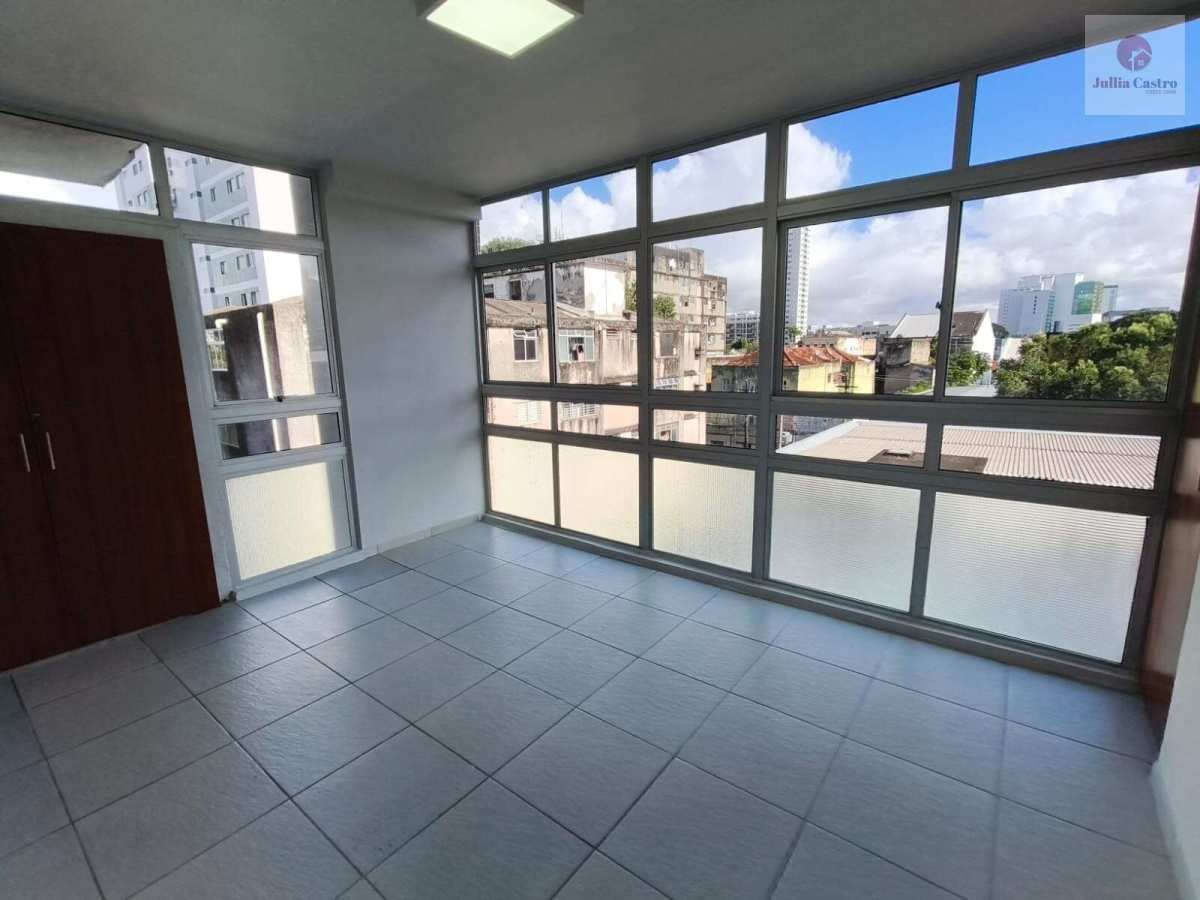 VENDO EXCELENTE APARTAMENTO COM 3 QUARTOS NO BAIRRO DA BOA VISTA / RECIFE - Jullia Castro - Corretora de Imóveis