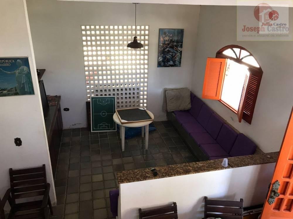 VENDO EXCELENTE CASA COM 5 QUARTOS NA PRAIA DE ITAMARACÁ - PE - Jullia Castro - Corretora de Imóveis