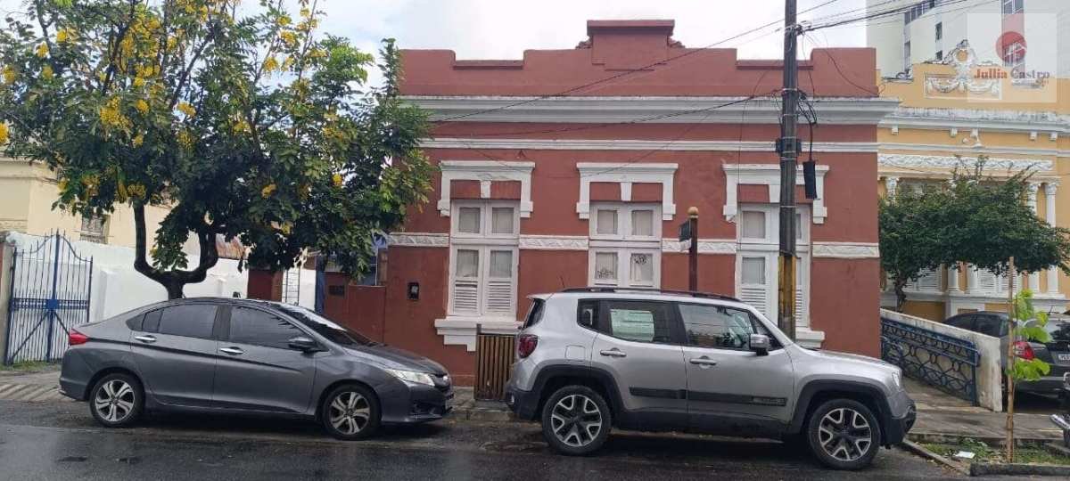 VENDO EXCELENTE TERRENO NO BAIRRO DAS GRAÇAS / RECIFE - Jullia Castro - Corretora de Imóveis