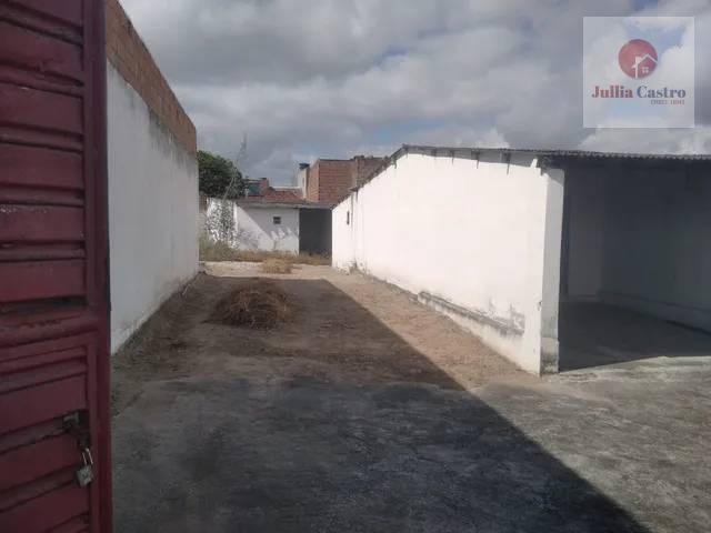 VENDO Hotel desativado com 15 suítes na Cidade de São Caetano / PE - Jullia Castro - Corretora de Imóveis