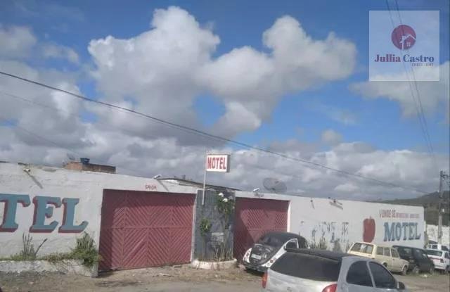 VENDO Hotel desativado com 15 suítes na Cidade de São Caetano / PE