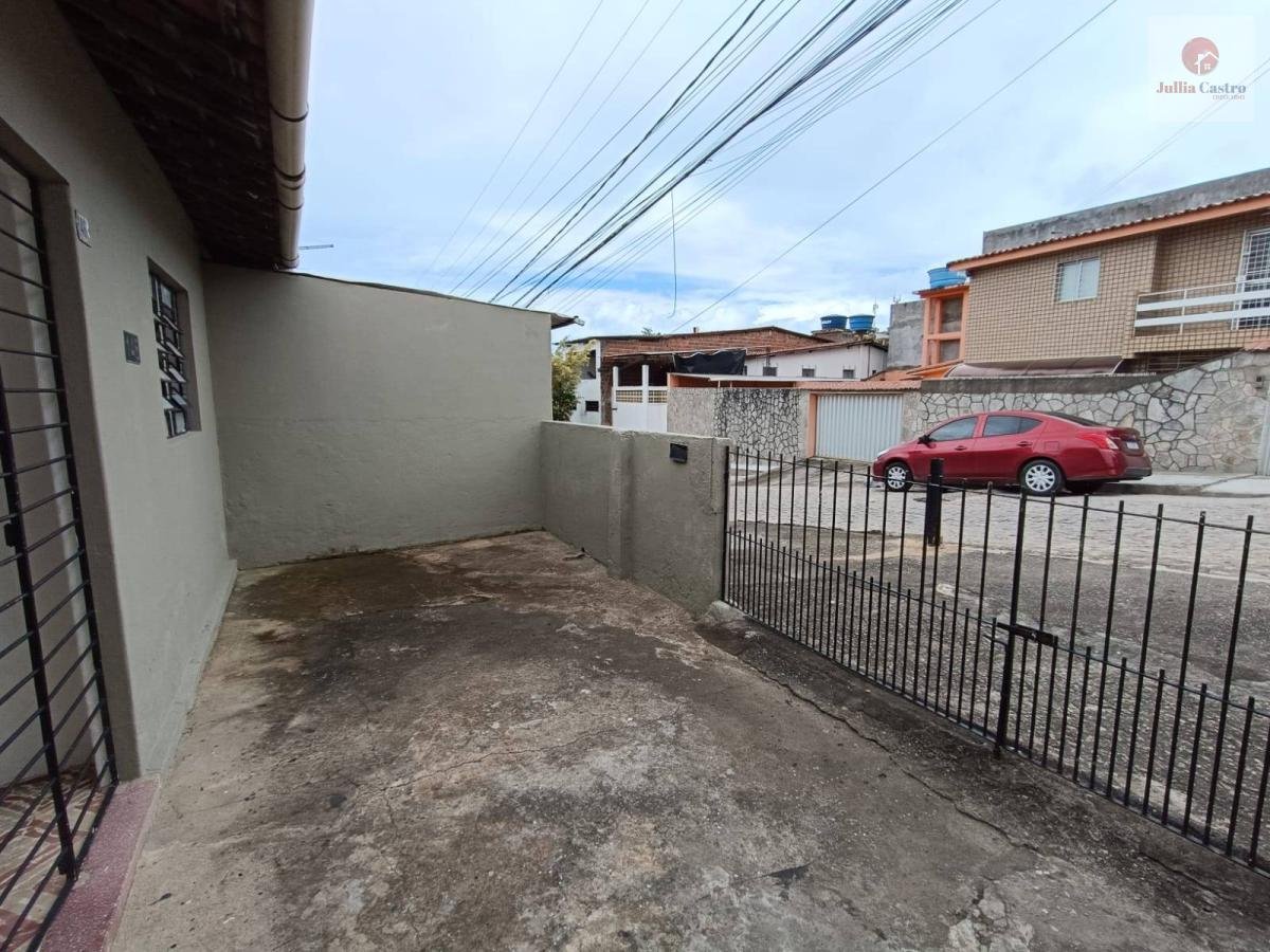 VENDO ÓTIMA CASA| 3 QUARTOS| 1 VAGA| NO BAIRRO DE OURO PRETO - OLINDA - Jullia Castro - Corretora de Imóveis