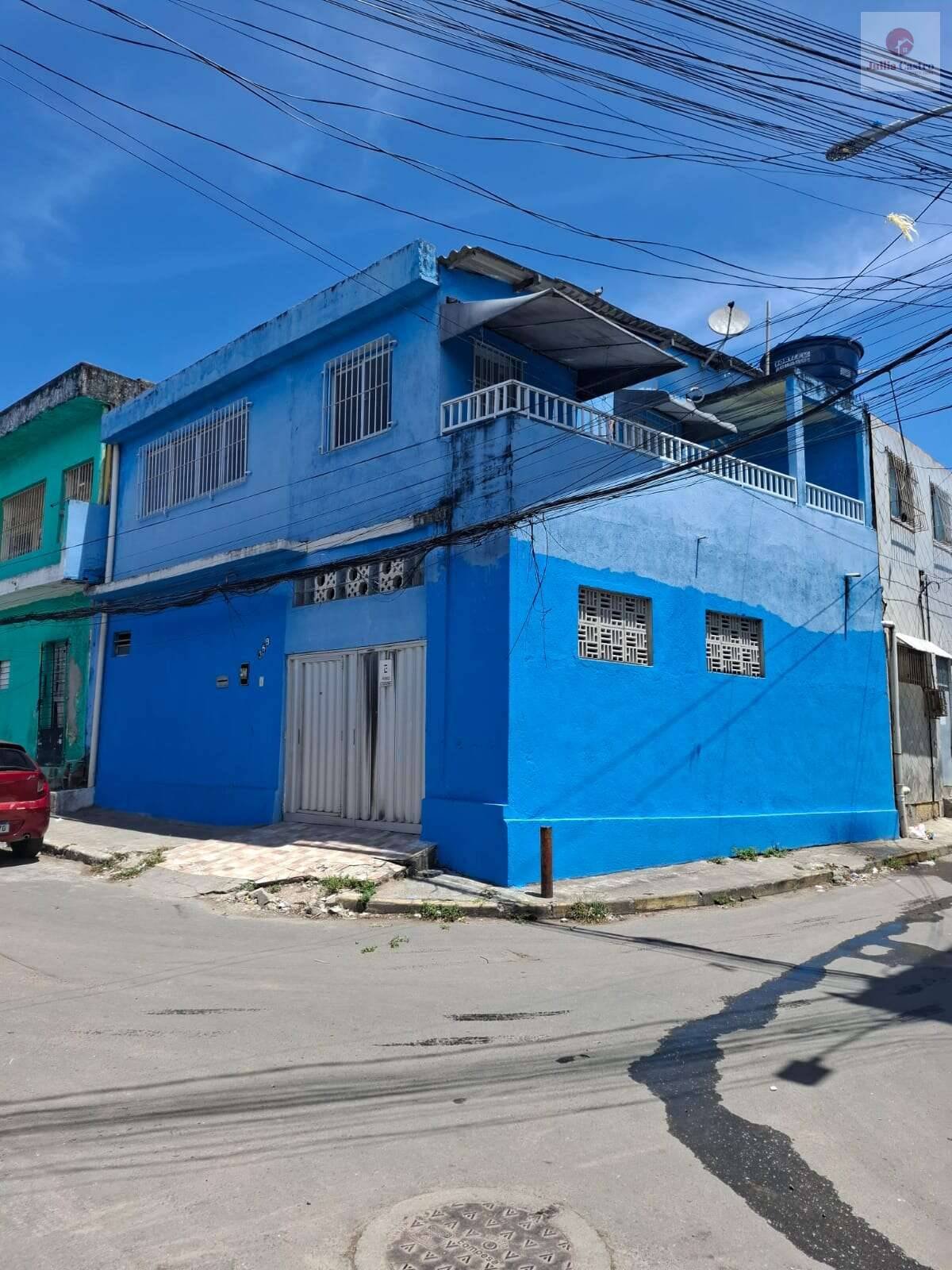 VENDO ÓTIMA CASA COM 2 PAVIMENTOS E 4 QUARTOS NO BAIRRO DE PRAZERES / JABOATÃO - Jullia Castro - Corretora de Imóveis