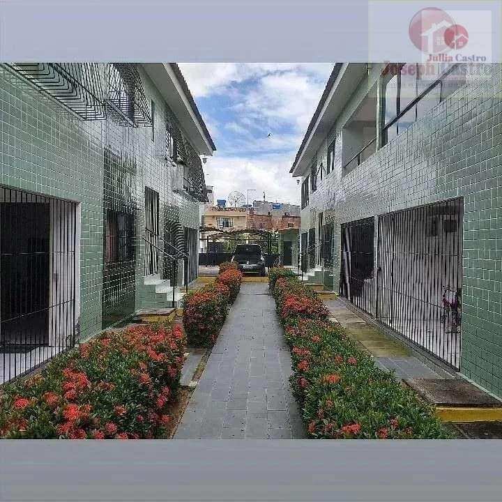 VENDO ÓTIMA CASA COM 2 QUARTOS EM CONDOMÍNIO NO BAIRRO DE CANDEIAS / JABOATÃO - Jullia Castro - Corretora de Imóveis