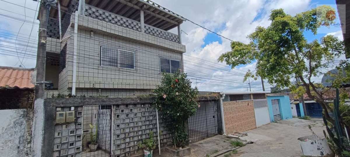 VENDO ÓTIMA CASA COM 3 PAVIMENTOS E 4 QUARTOS NO BAIRRO DO IBURA UR1 / RECIFE - Jullia Castro - Corretora de Imóveis