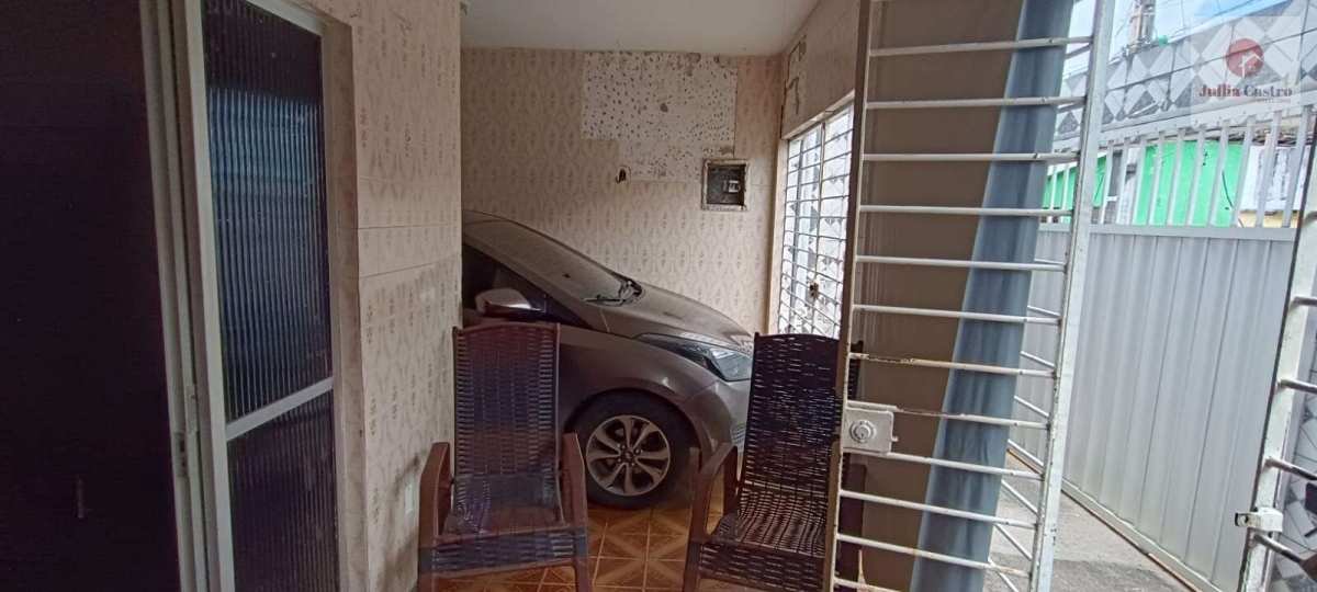 VENDO ÓTIMA CASA COM 3 QUARTOS| 306m²| EM DOIS UNIDOS - RECIFE - Jullia Castro - Corretora de Imóveis