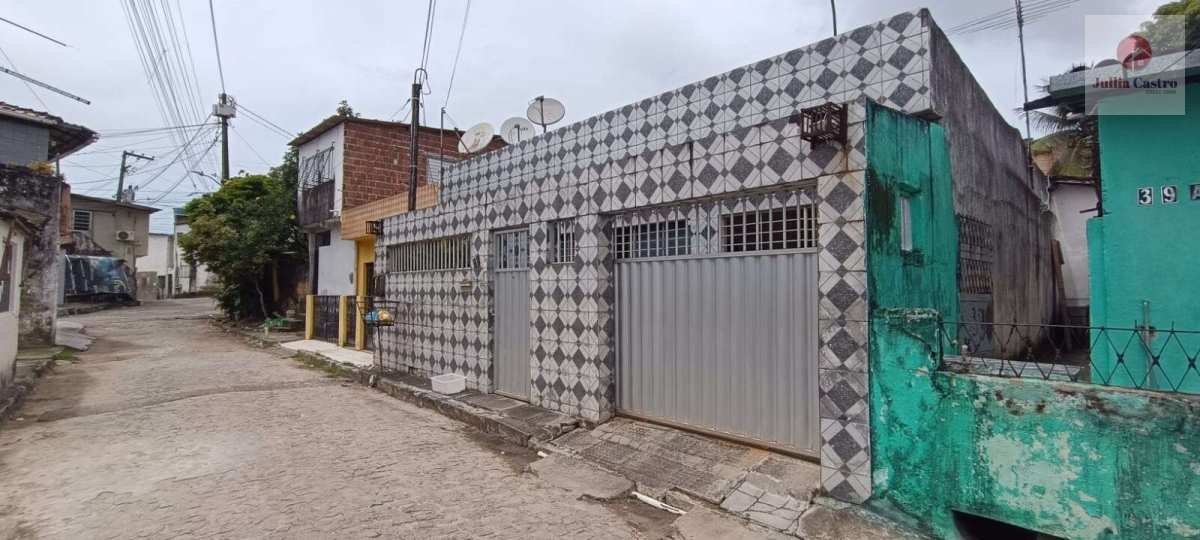 VENDO ÓTIMA CASA COM 3 QUARTOS| 306m²| EM DOIS UNIDOS - RECIFE - Jullia Castro - Corretora de Imóveis