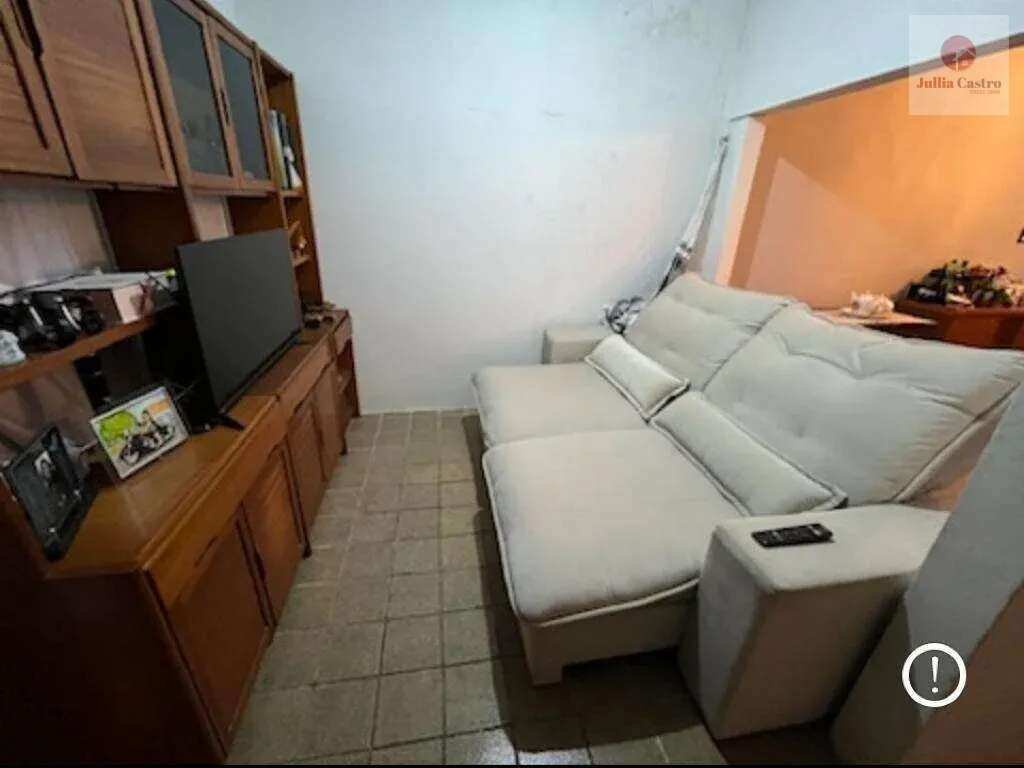 VENDO ÓTIMA CASA COM 3 QUARTOS + 4 KITINET NO BAIRRO DA VÁRZEA / RECIFE - Jullia Castro - Corretora de Imóveis