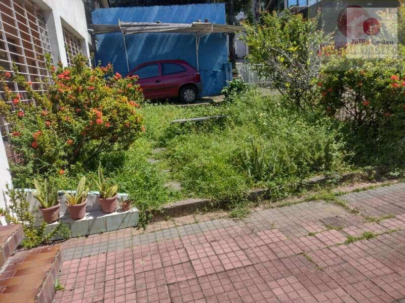 VENDO ÓTIMA CASA COM 3 QUARTOS NO BAIRRO DE ÁGUA FRIA / RECIFE - Jullia Castro - Corretora de Imóveis
