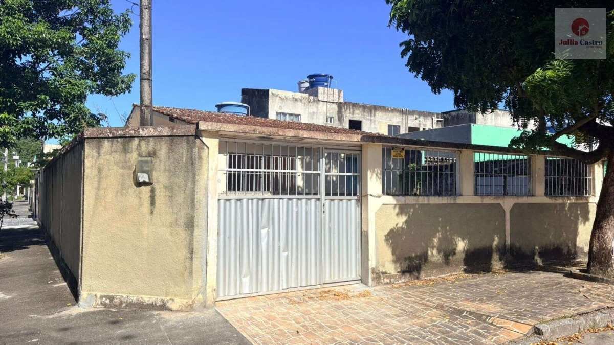 VENDO ÓTIMA CASA COM 3 QUARTOS NO BAIRRO DE CAJUEIRO / RECIFE - Jullia Castro - Corretora de Imóveis