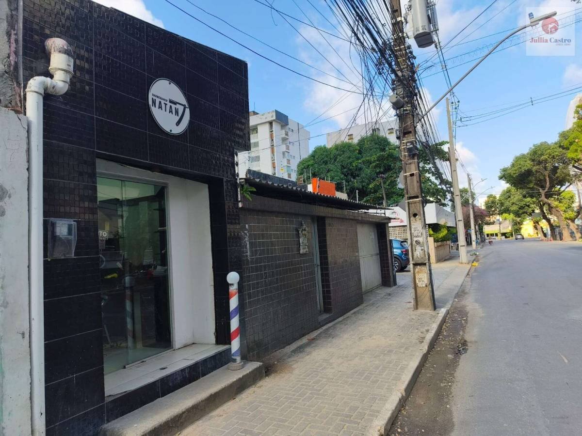 VENDO ÓTIMA CASA COM 3 QUARTOS NO BAIRRO DE CAMPO GRANDE - RECIFE - Jullia Castro - Corretora de Imóveis