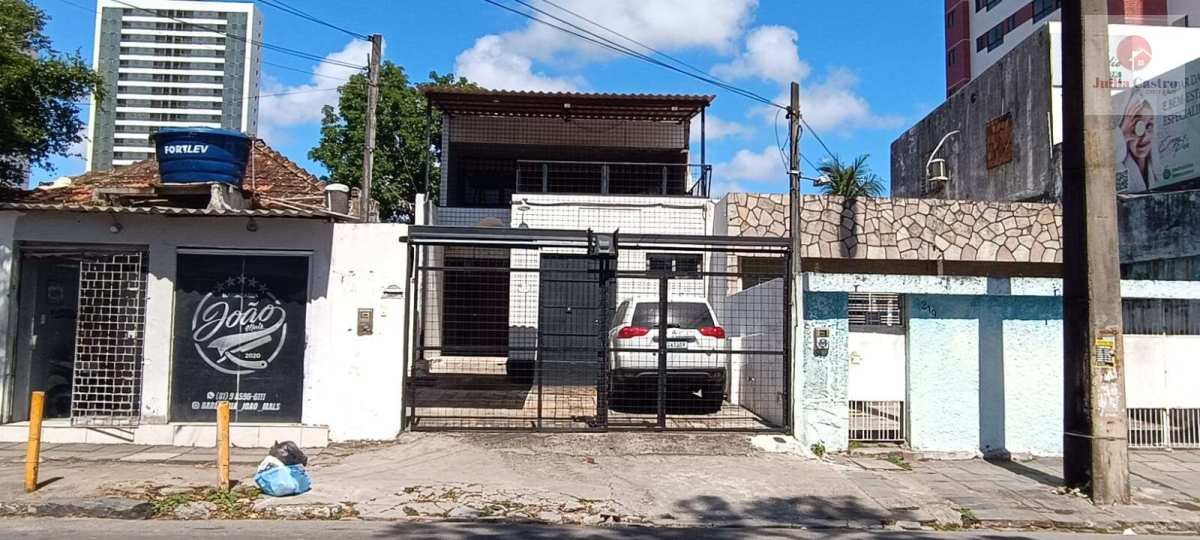 VENDO ÓTIMA CASA COM 3 QUARTOS NO BAIRRO DE CAMPO GRANDE / RECIFE - Jullia Castro - Corretora de Imóveis