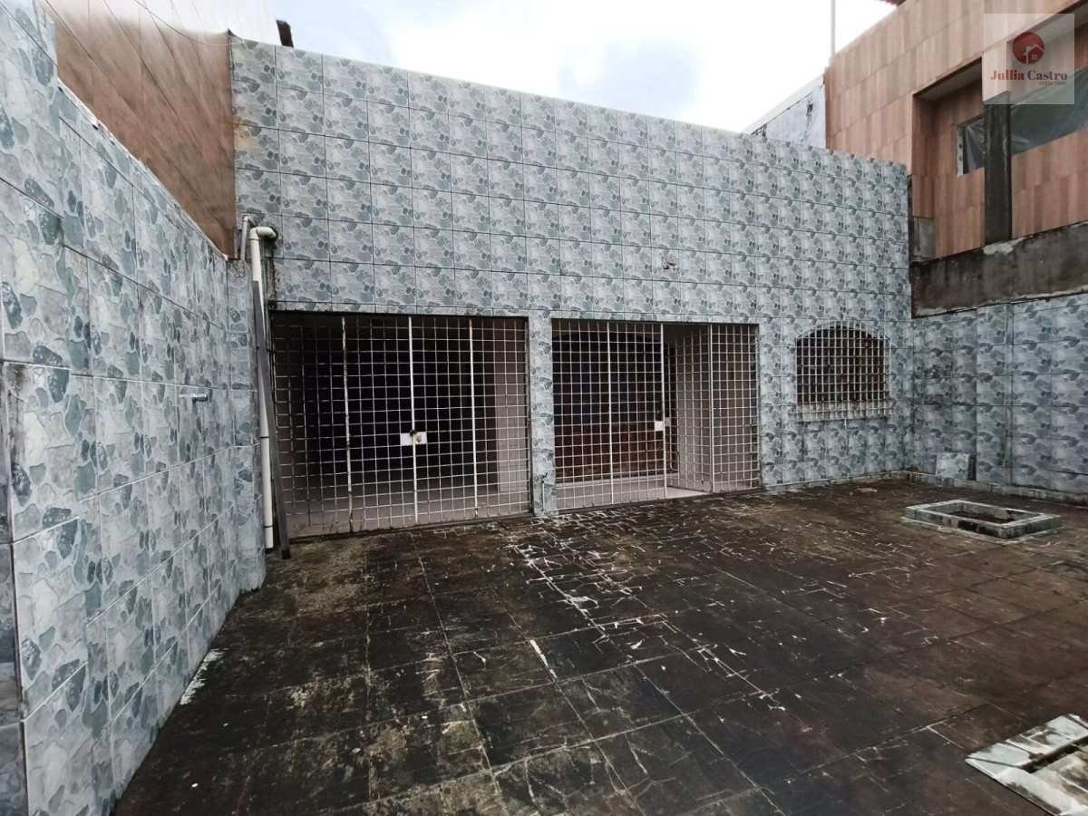 VENDO ÓTIMA CASA COM 4 QUARTOS NO BAIRRO DE SALGADINHO / OLINDA - Jullia Castro - Corretora de Imóveis