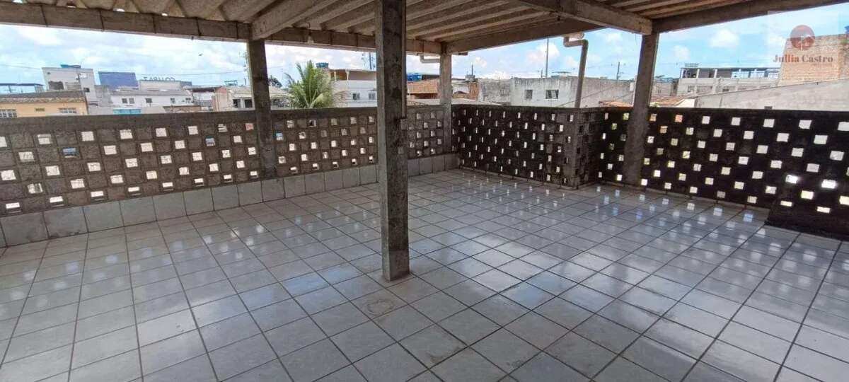 VENDO ÓTIMA CASA COM 4 QUARTOS NO BAIRRO DO IBURA UR1 / RECIFE - Jullia Castro - Corretora de Imóveis