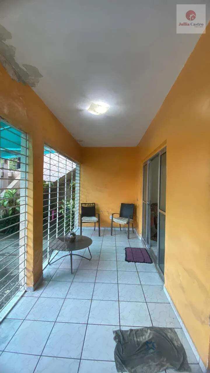VENDO ÓTIMA CASA COM 8 QUARTOS NO BAIRRO DA IPUTINGA / RECIFE - Jullia Castro - Corretora de Imóveis