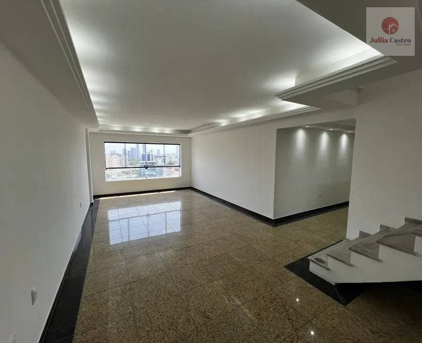 Vendo ótima cobertura| 327m²| 5 quartos (3suites)| 2 vagas| nas Graças - Recife - Jullia Castro - Corretora de Imóveis