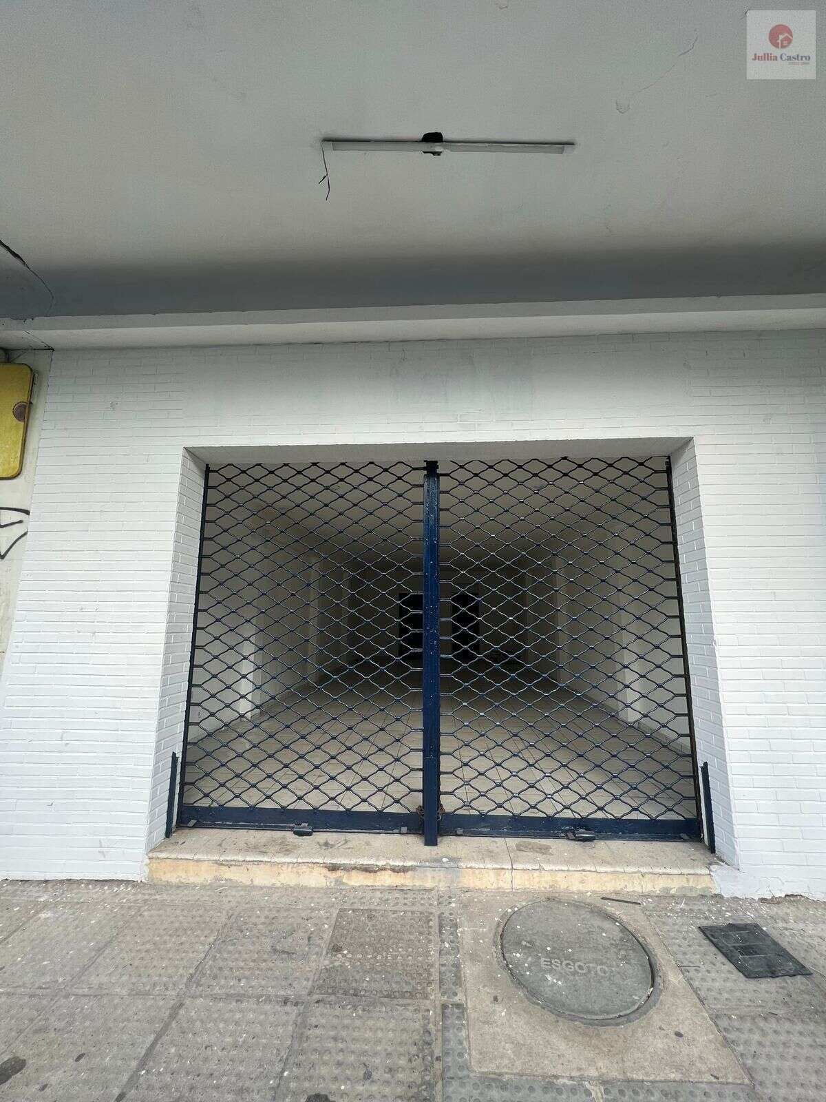 VENDO ÓTIMA LOJA/PONTO COMERCIAL COM 101m² NA AV. BEBERIBE - ENCRUZILHADA - Jullia Castro - Corretora de Imóveis