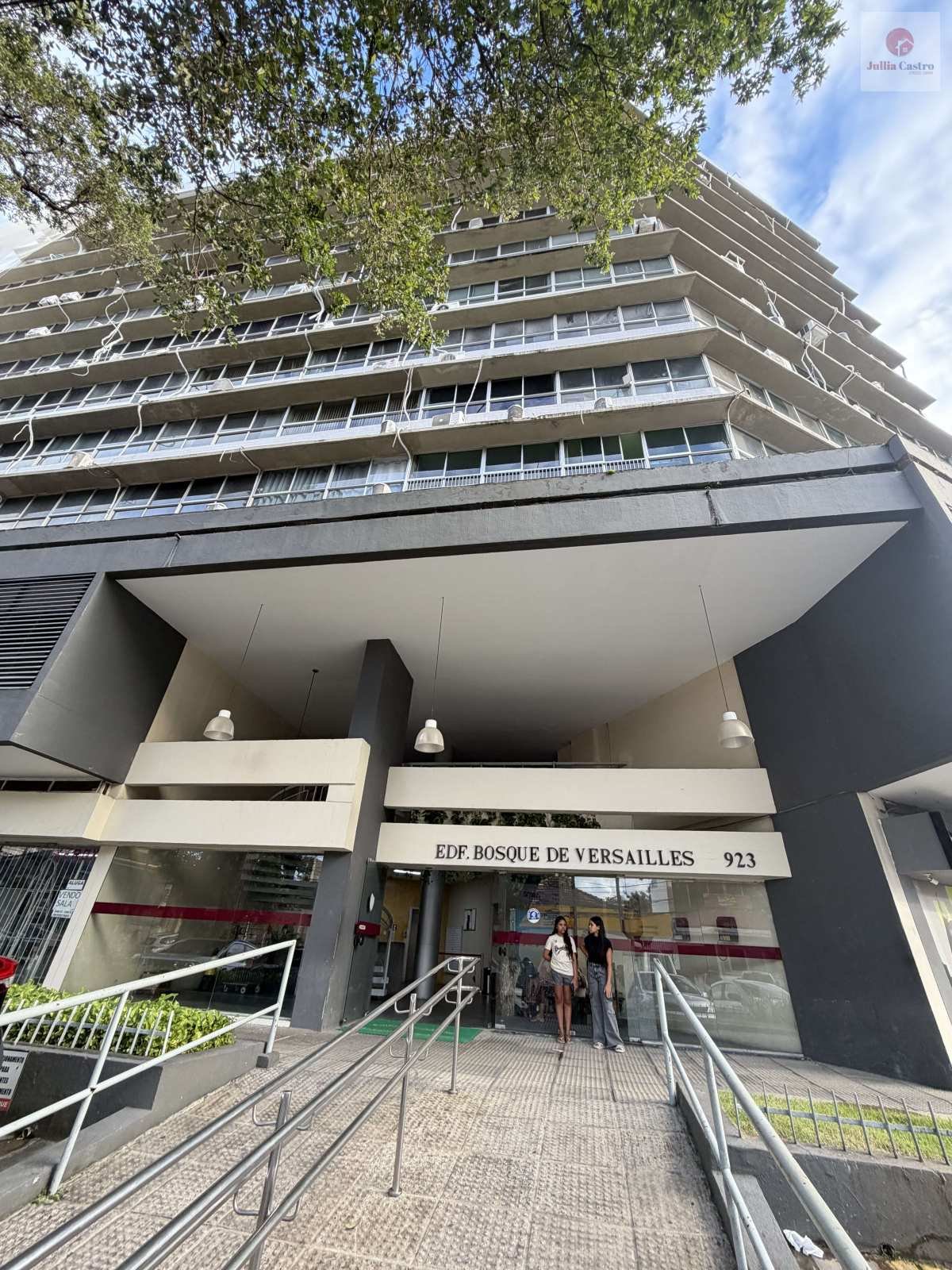 VENDO ÓTIMA SALA COMERCIAL COM 36M² EM SANTO AMARO - RECIFE - Jullia Castro - Corretora de Imóveis