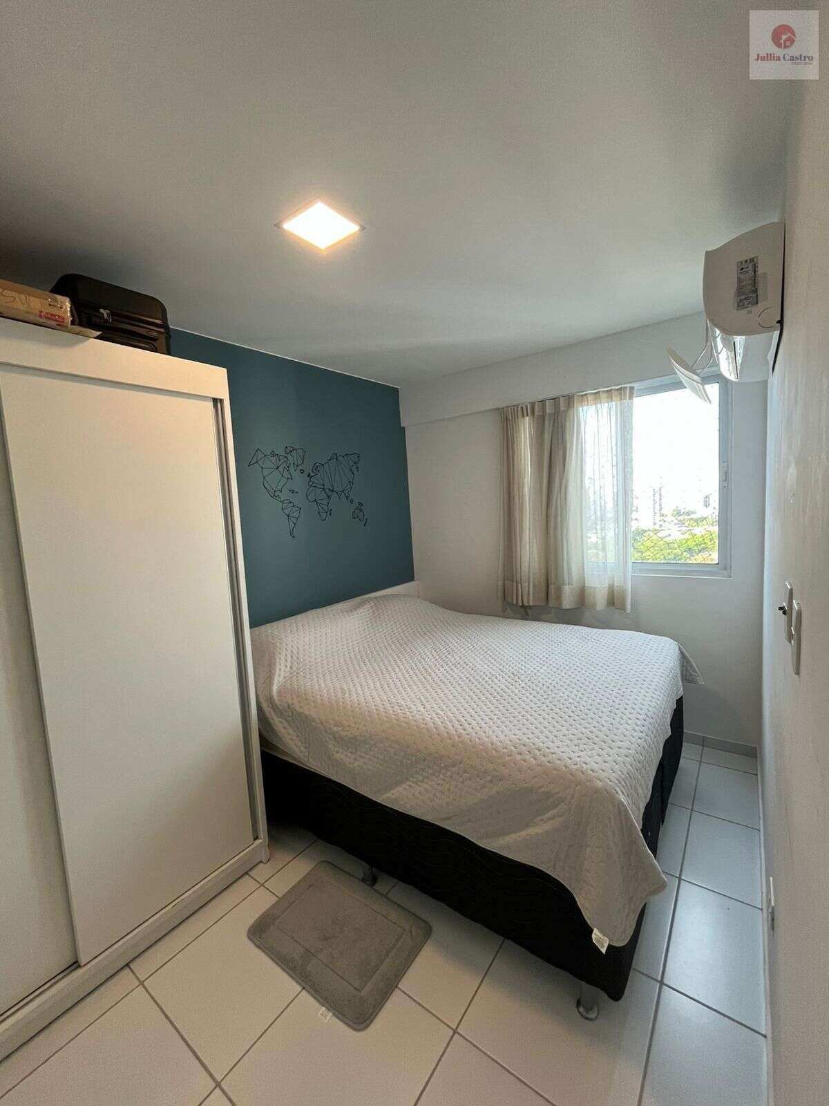 VENDO ÓTIMO APARTAMENTO COM 02 QUARTOS EM BOA VIAGEM - RECIFE - Jullia Castro - Corretora de Imóveis