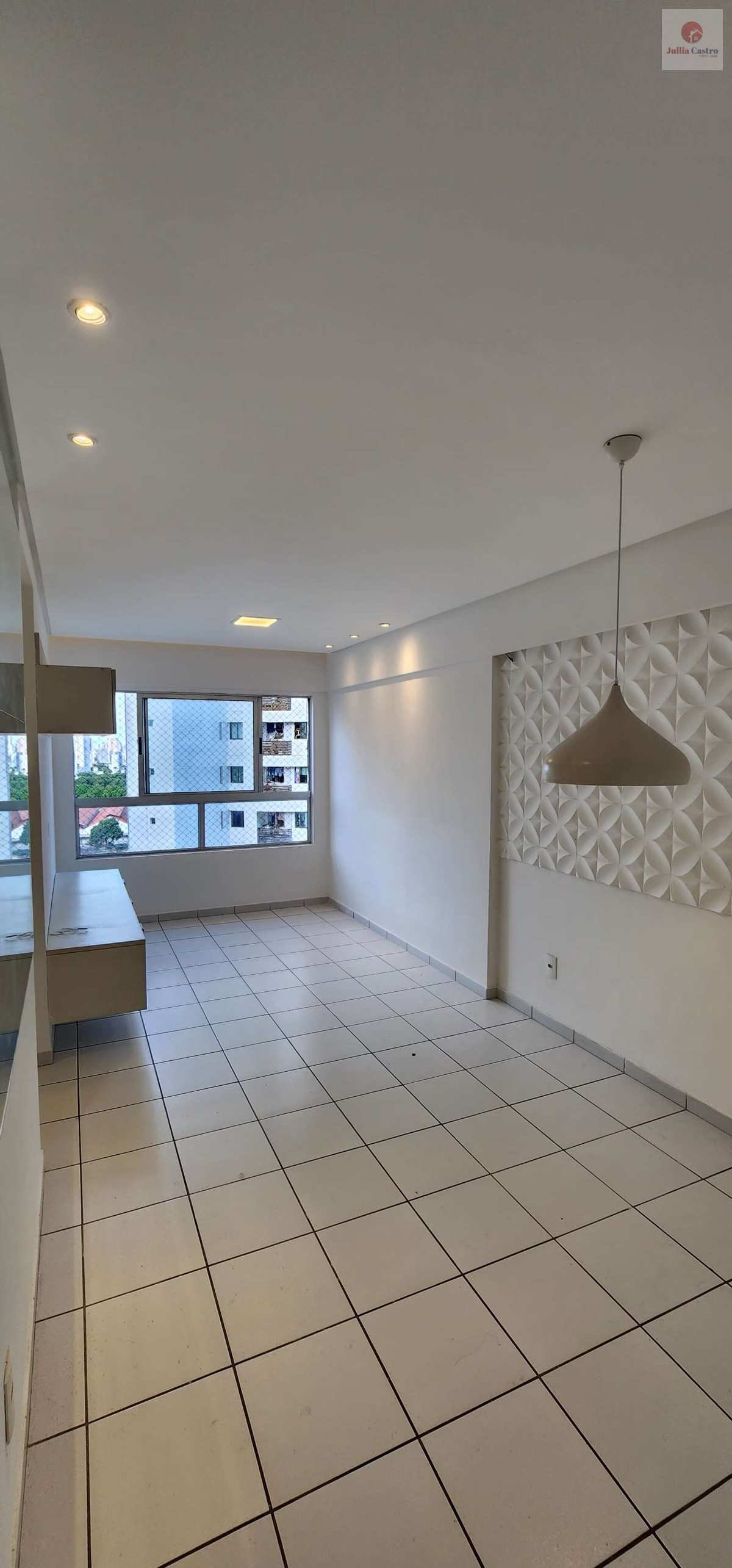 VENDO ÓTIMO APARTAMENTO COM 02 QUARTOS NA MADALENA - RECIFE - Jullia Castro - Corretora de Imóveis