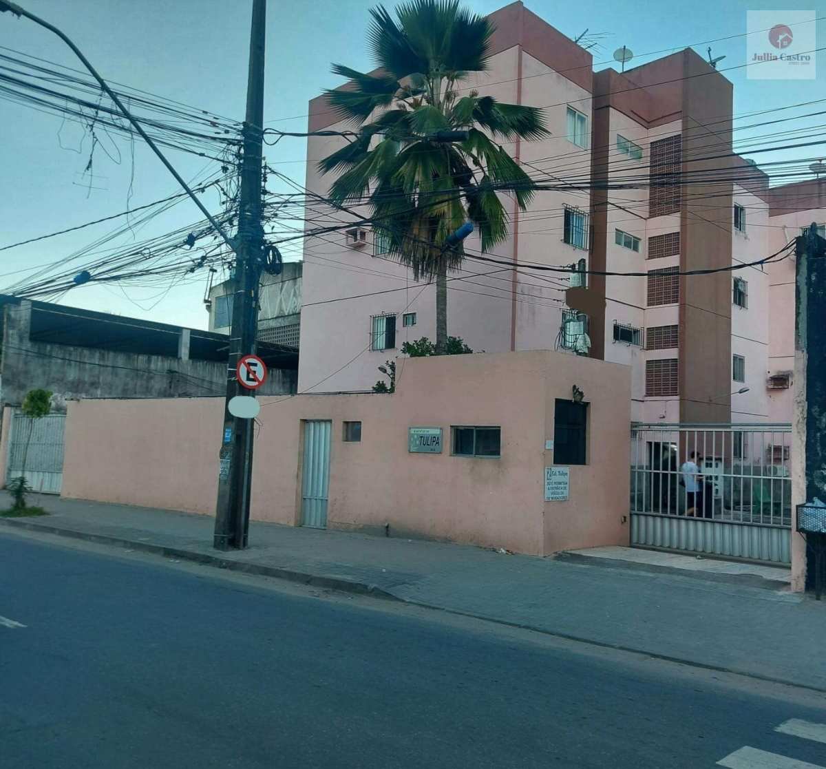 VENDO ÓTIMO APARTAMENTO COM 03 QUARTOS EM ÁGUA FRIA - RECIFE - Jullia Castro - Corretora de Imóveis